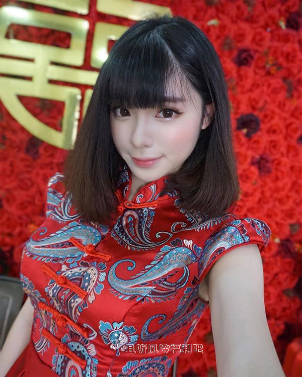 短发甜美正妹香儿xiianger 白嫩大球炸裂上衣