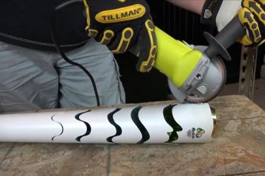 这对国外父子又来了，这次把里约奥运会火炬切开了！ - 壹悠家