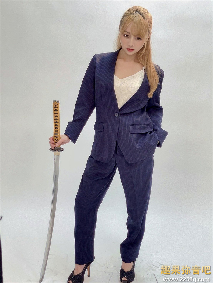 图片[3] - 天音真比奈(天音まひな)作品SSIS-384黑色性感小吊带太顶了 - 壹悠家