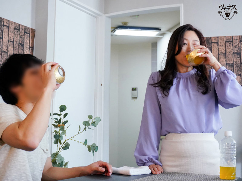 「母子二人喝媚药敏感度X100倍！」系列作品推荐封面及内容欣赏 - 壹悠家