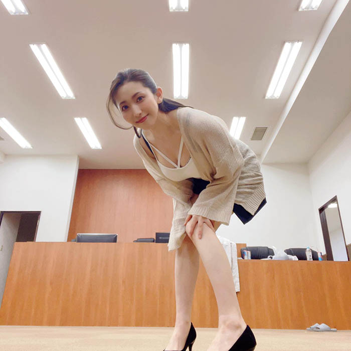 图片[3] - 熟女人妻系女星《妃光》精选作品推荐封面及内容欣赏 - 壹悠家