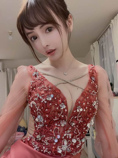 抖S女星《广濑里绪菜》精选作品推荐封面及内容欣赏 - 壹悠家