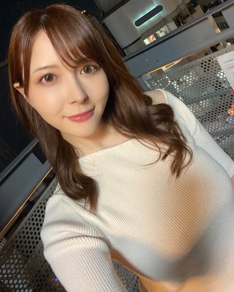 高颜值小只马《岬奈奈美》最新作品推荐封面及内容欣赏 - 壹悠家