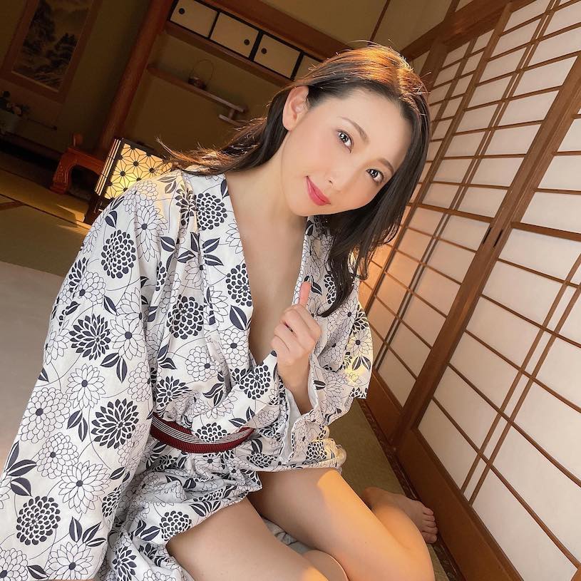 图片[3] - 高颜值熟女《妃光莉》精选作品推荐封面及内容欣赏 - 壹悠家