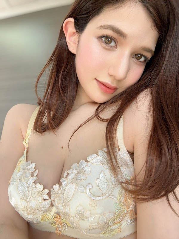 暗黑界最强混血女星《Lauren花恋》精选作品推荐封面及内容欣赏 - 壹悠家