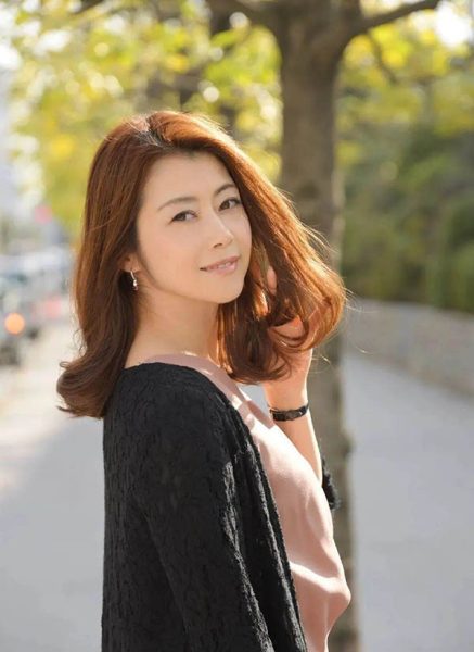 「风骚人妻饥渴爆发上位骑乘摇爆」系列作品推荐封面及内容欣赏 - 壹悠家