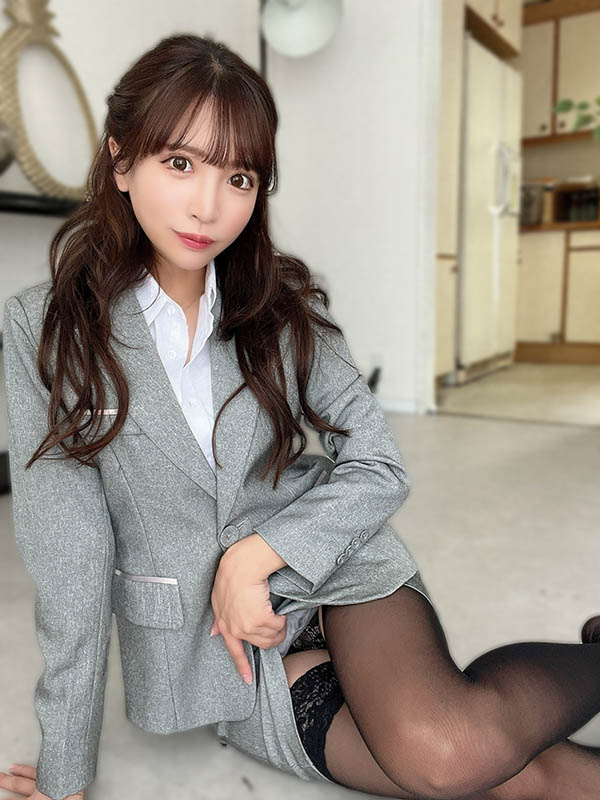 顶流美少女《小那海绫》精选作品推荐封面及内容欣赏 - 壹悠家