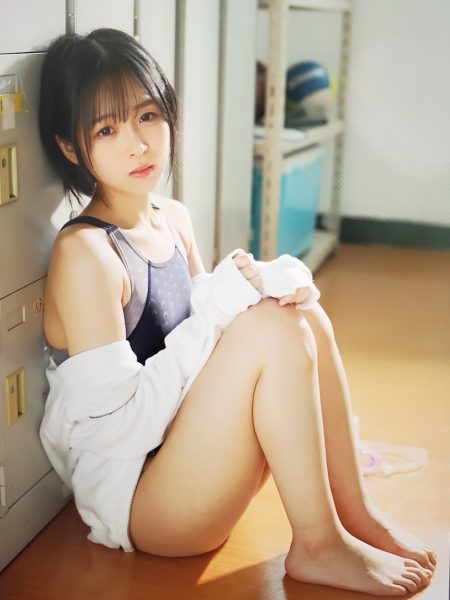 很色情又性欲强的妹子《日向夏》精选作品推荐封面及内容欣赏 - 壹悠家