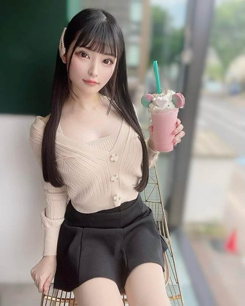 白皙巨乳妹《胡桃樱》精选作品推荐封面及内容欣赏 - 壹悠家