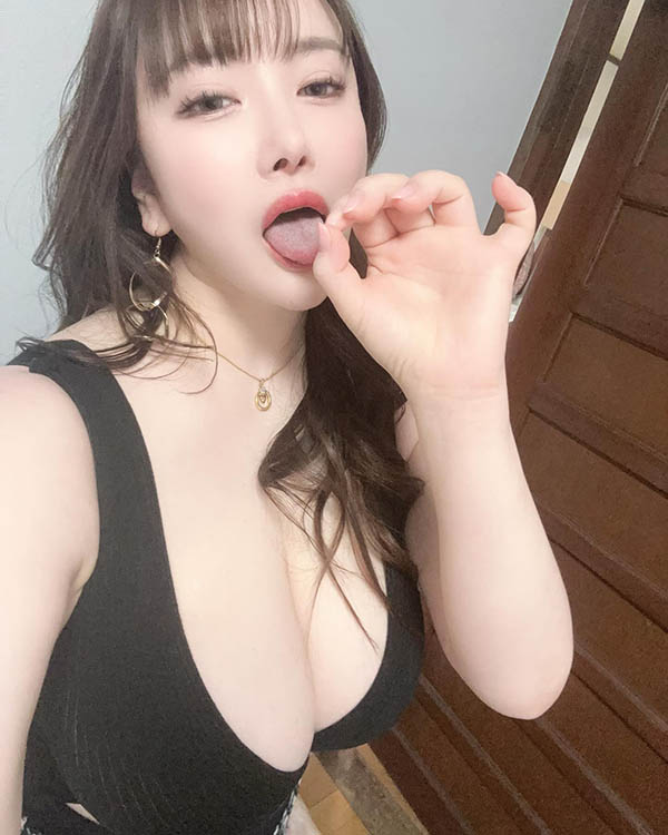 无法超越的终极巨乳《Himari》精选作品推荐封面及内容欣赏 - 壹悠家