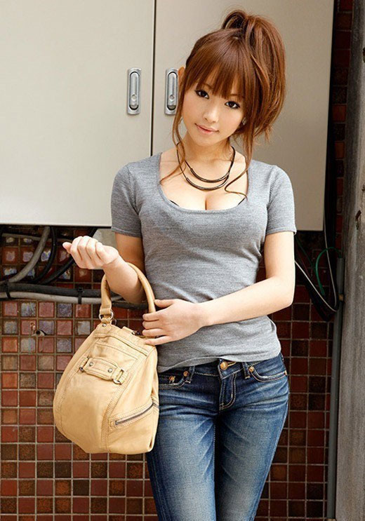 绝对美少女《小西悠》精选作品推荐封面及内容欣赏 - 壹悠家