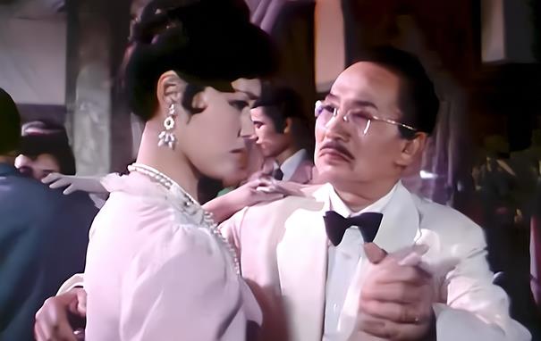 《红牡丹赌徒：花牌胜负》江湖赌局中的血色浪漫 - 壹悠家