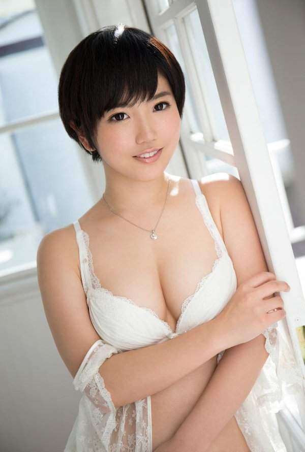 纯真系短发美少女《柚木彩花》精选作品推荐封面及内容欣赏 - 壹悠家