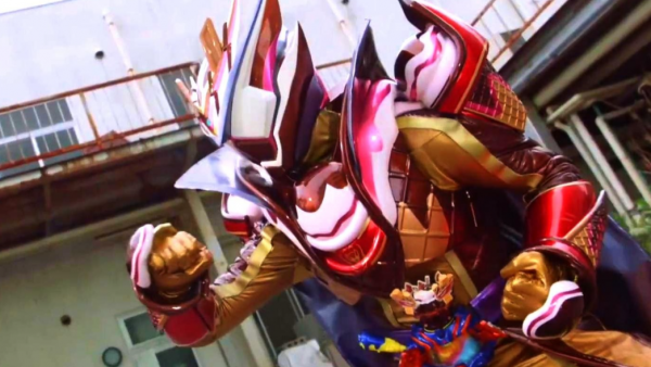 电影《假面骑士加布：罪恶芭菲》争议与狂欢交织的英雄叙事 - 壹悠家