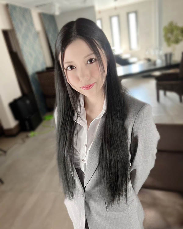 图片[2] - 现役受付嬢「高坂妮娜」精选作品推荐封面及内容欣赏 - 壹悠家